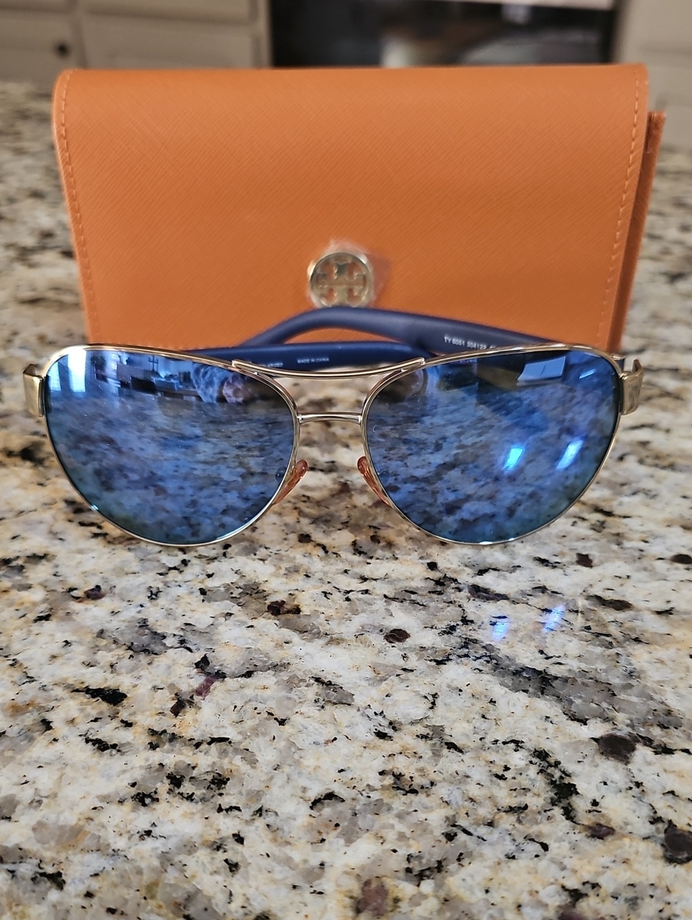 Tory Burch Black Sunglasses Arm with Logo